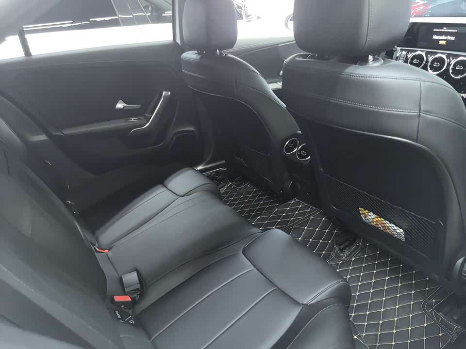 Mercedes-Benz Class A Mercedes-Benz Class A