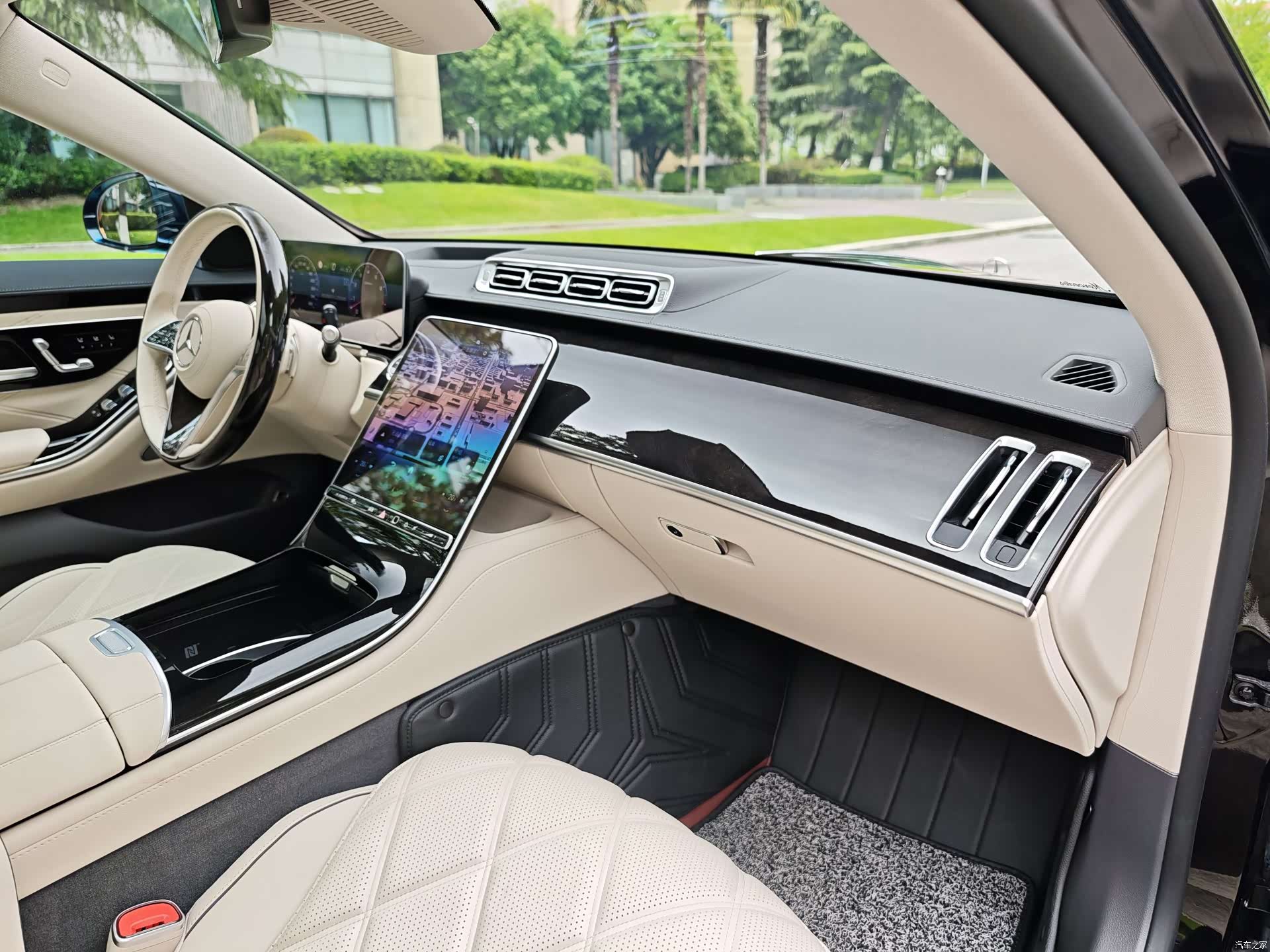 Maybach S-Class, 2025 12