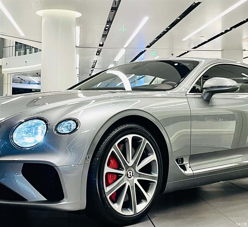 Bentley Continental GT, 2020 8