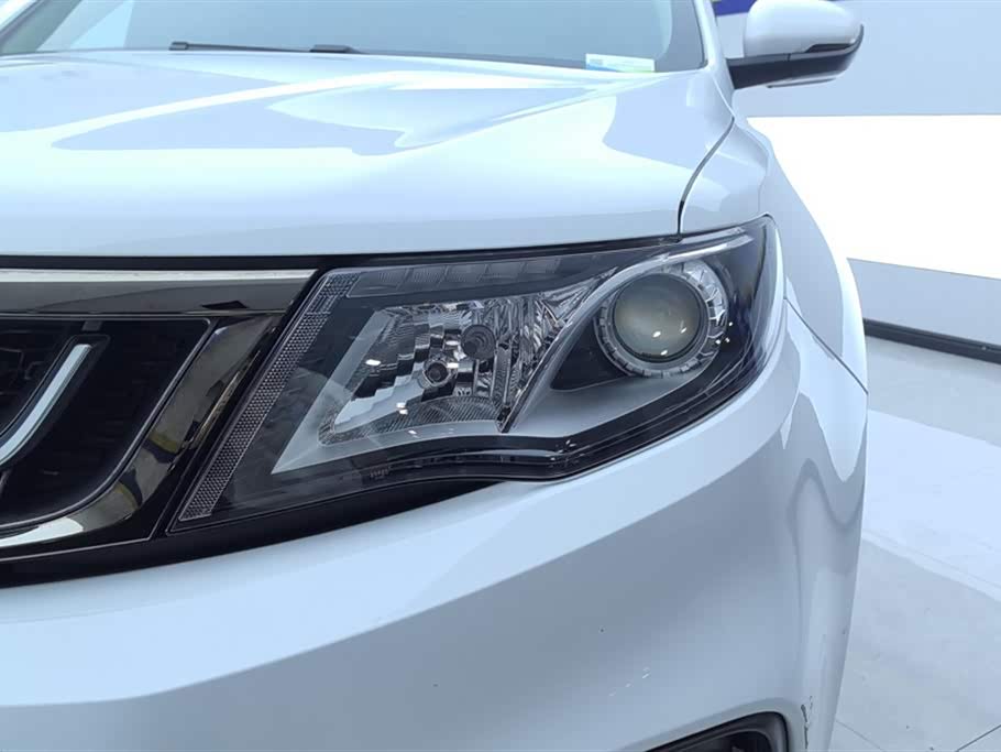 Geely Atlas