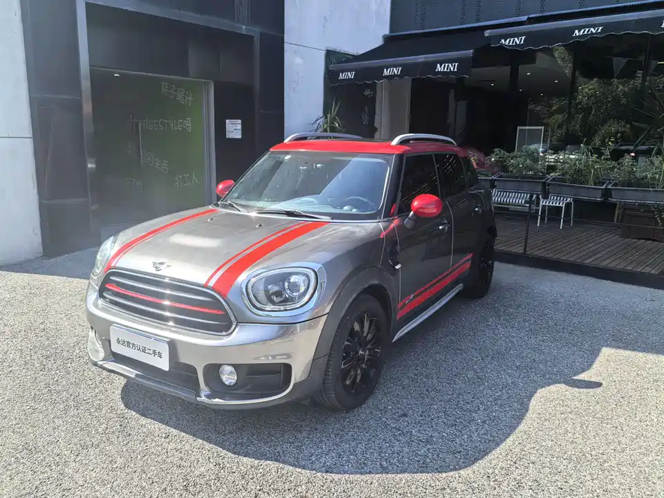 MINI COUNTRYMAN