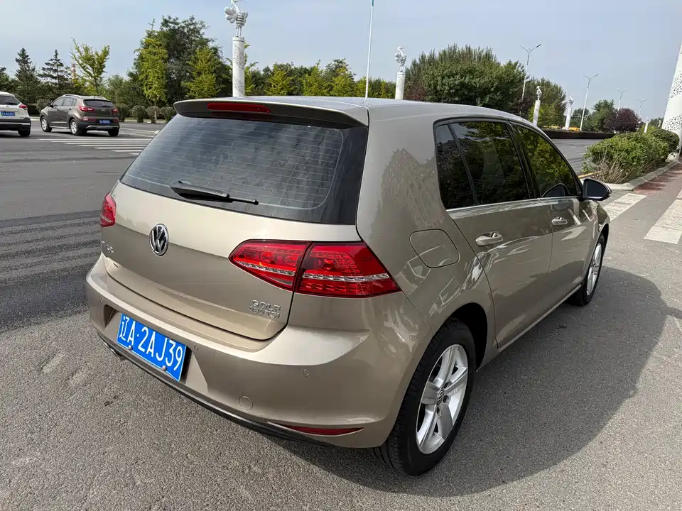 Volkswagen golf