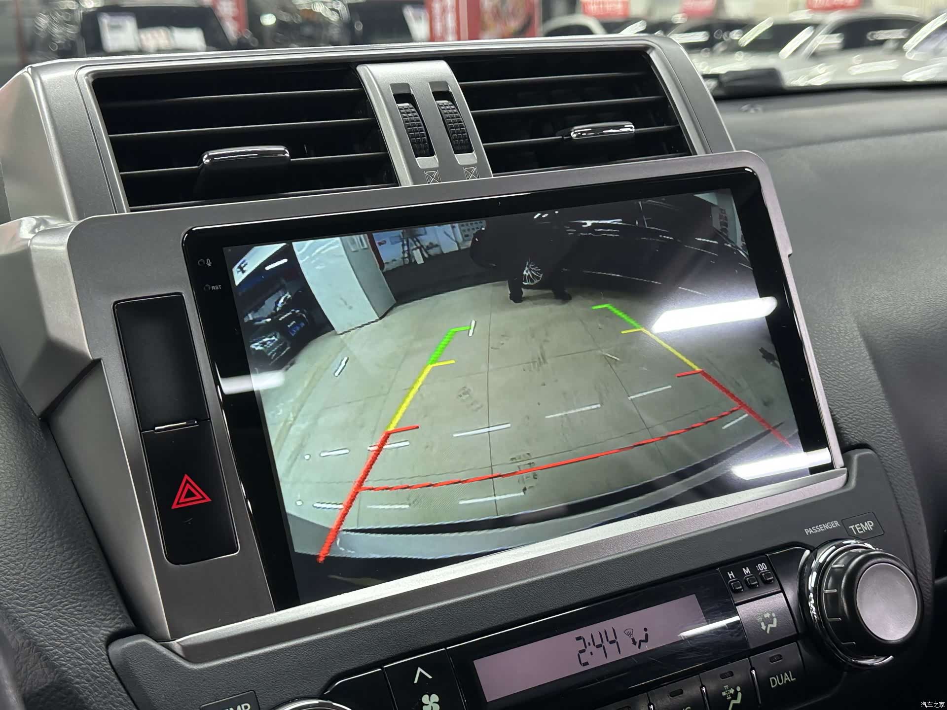 Toyota Prado, 2017 38