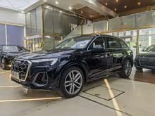 �µ�Q7 2025�� 55 TFSI quattro S line�˶���