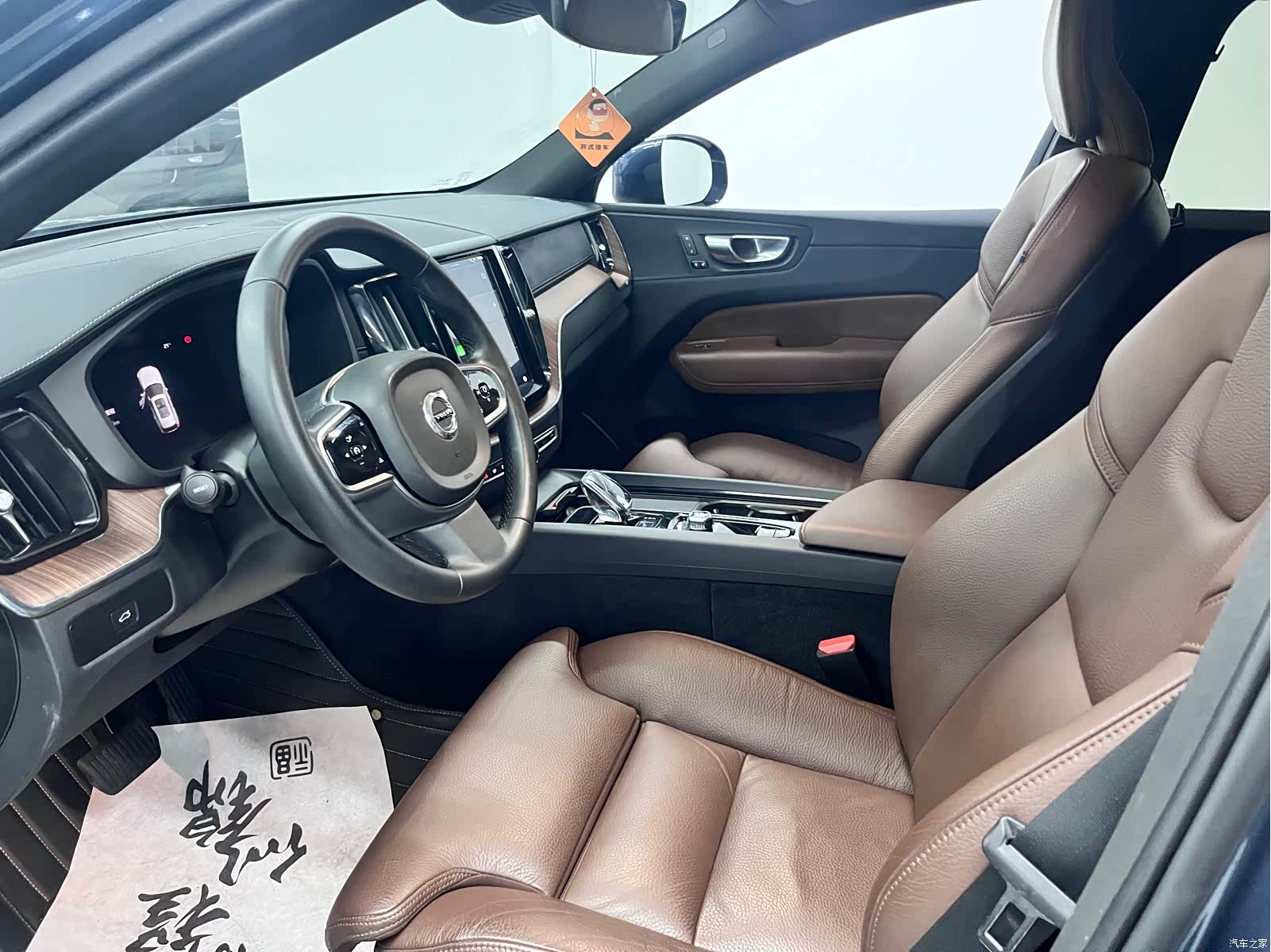 Volvo XC60, 2024 4