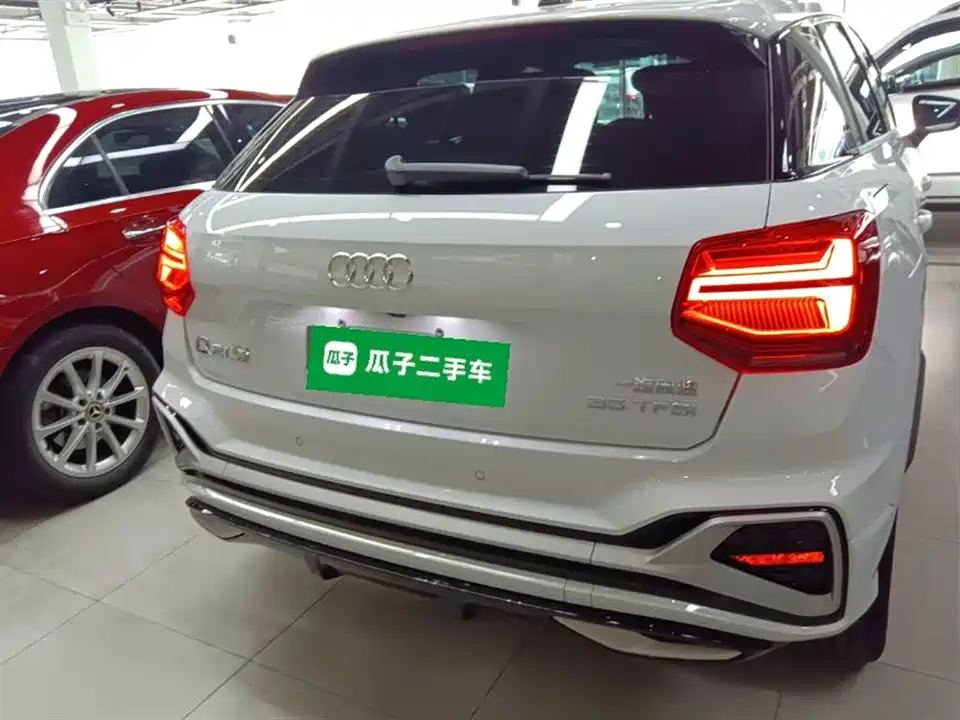 Audi Q2L Audi Q2L