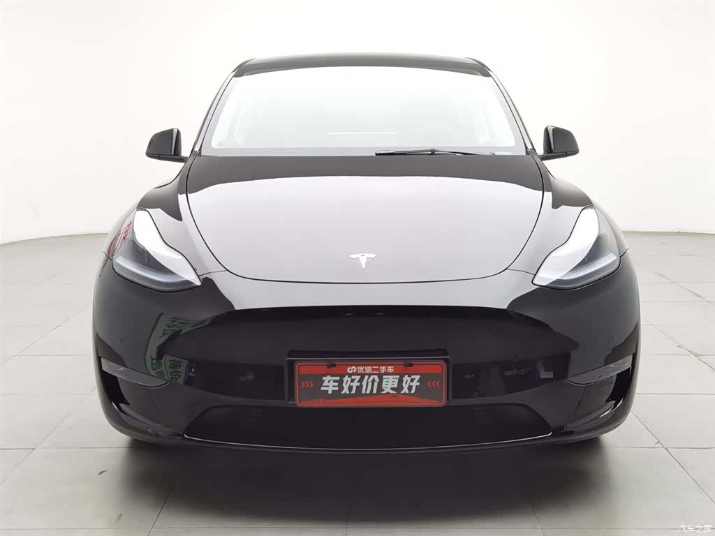 Tesla Model Y, 2023 3