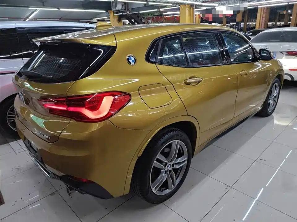 BMW X2