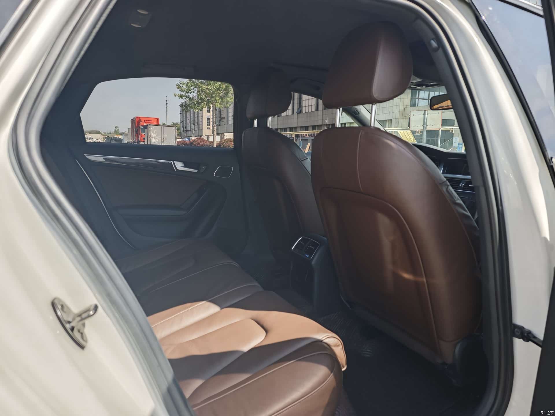 Audi A4L, 2015 7