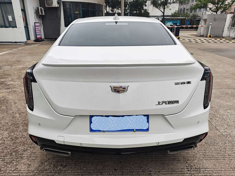 Cadillac CT4