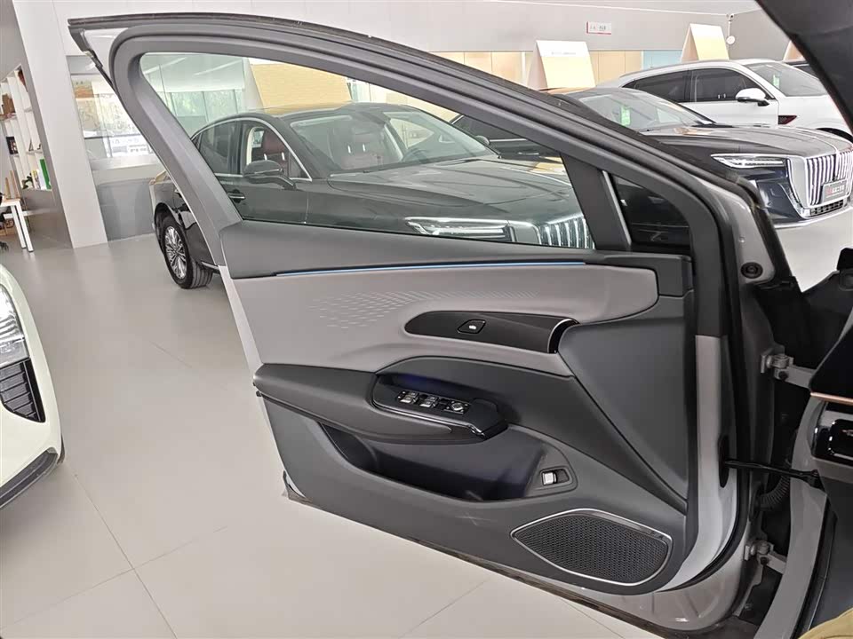 Hongqi EH7 Hongqi EH7