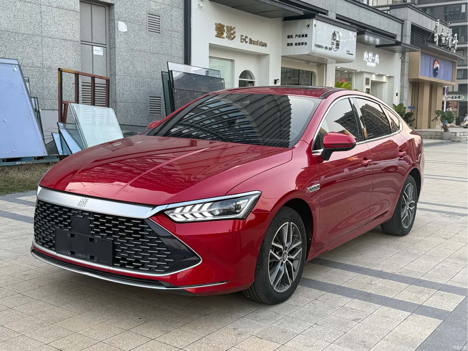 BYD Qin, 2023 1