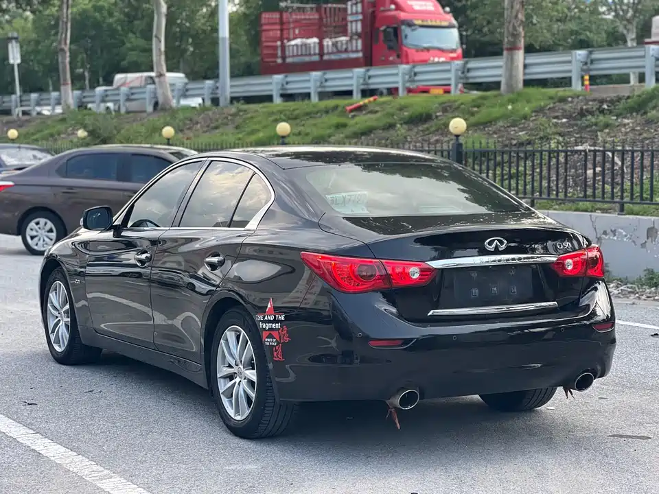Infiniti Q50