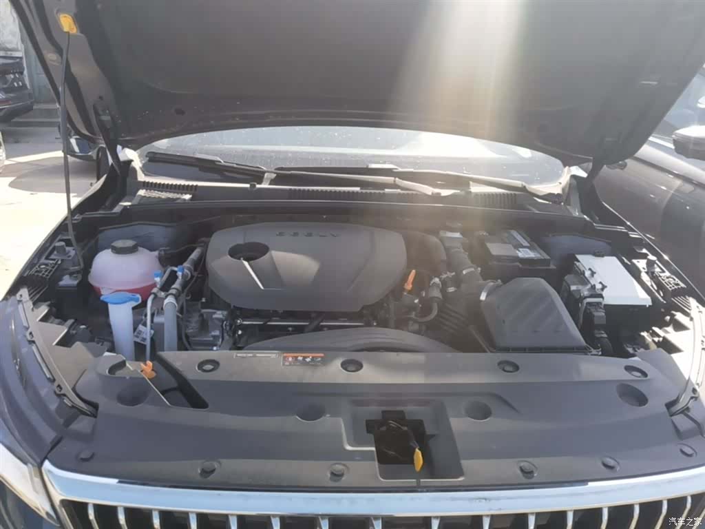 Geely Emgrand, 2026 20