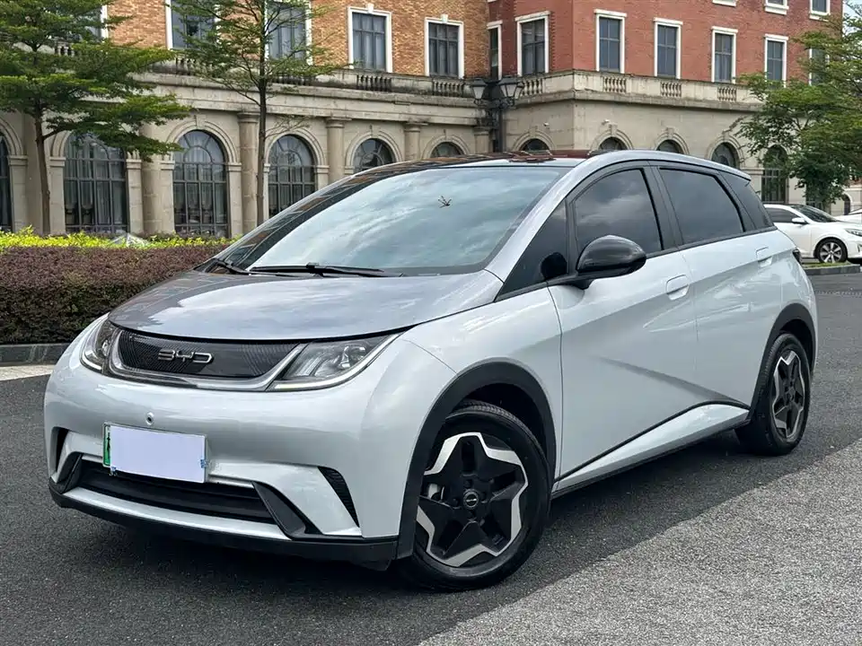 BYD dolphin