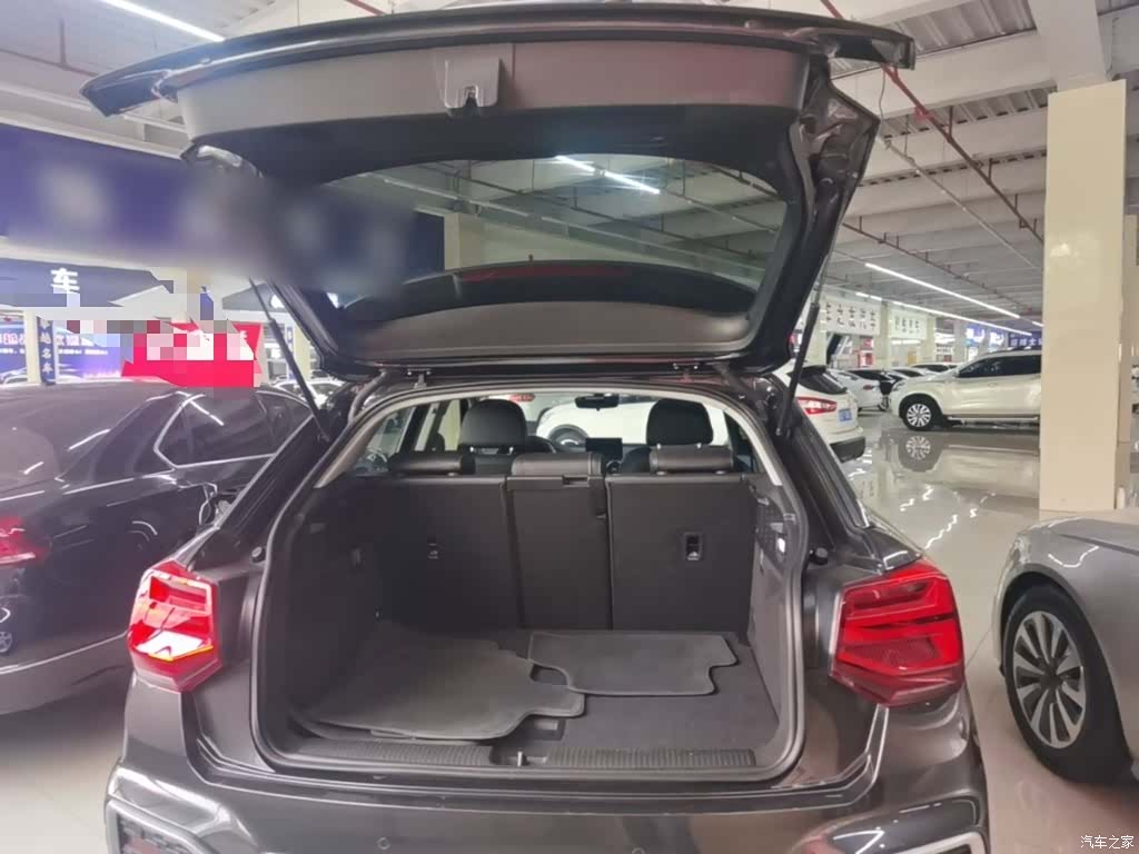 Audi Q2L, 2023 19