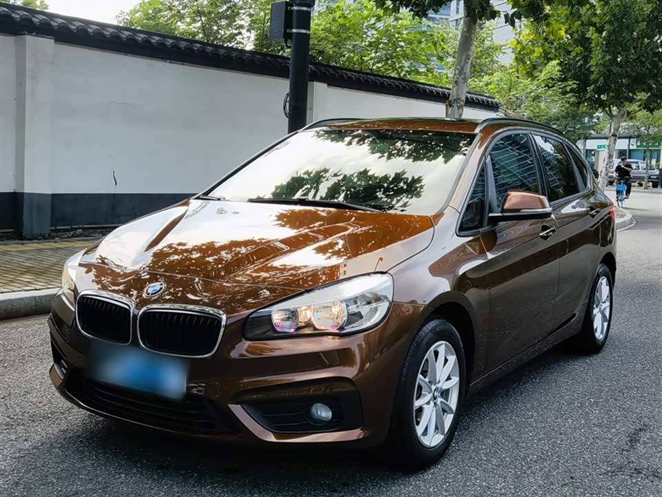 BMW 2 series station wagon