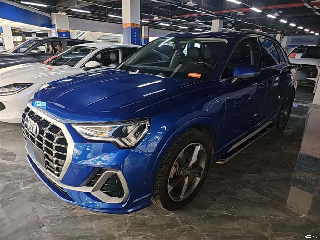 Audi Q3, 2019 1