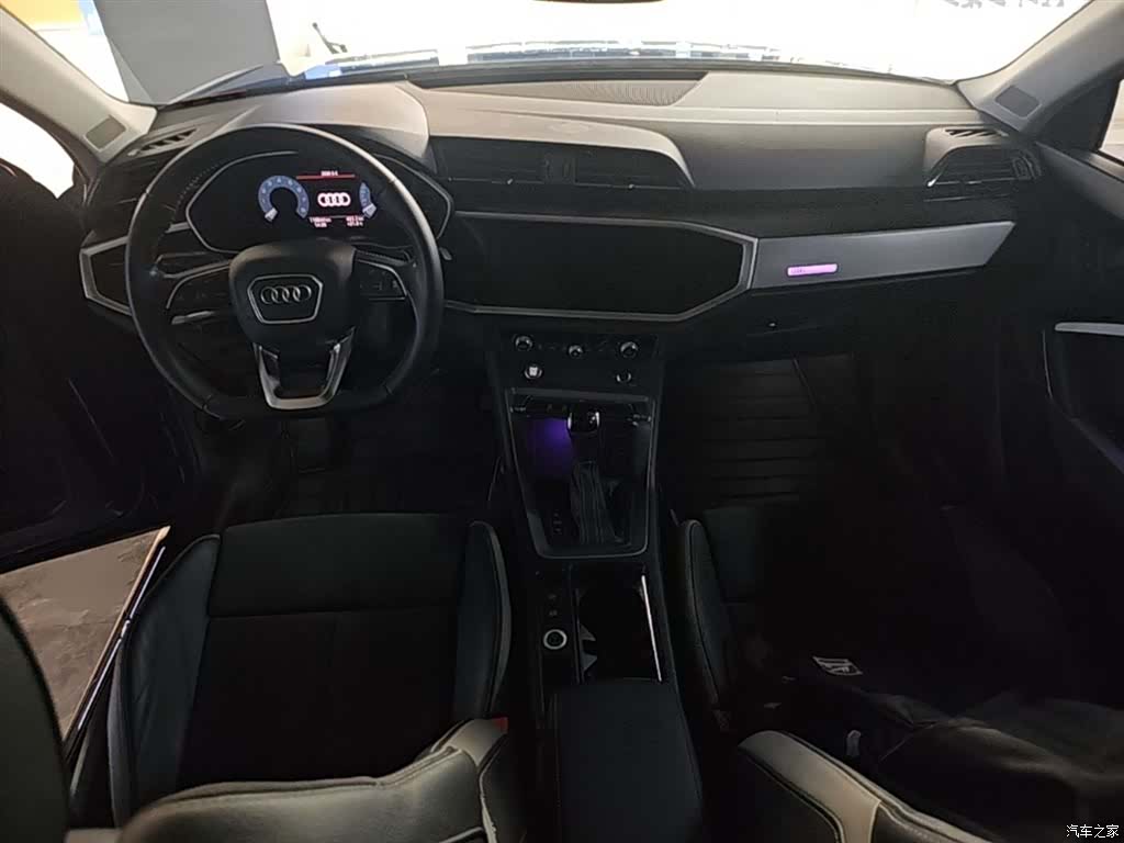 Audi Q3, 2019 10