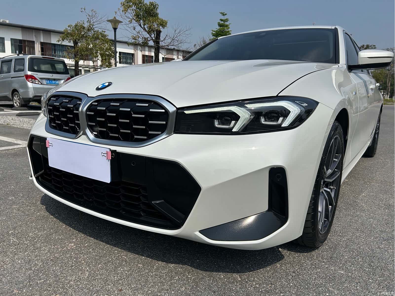 BMW 3 Series, 2024 все фото