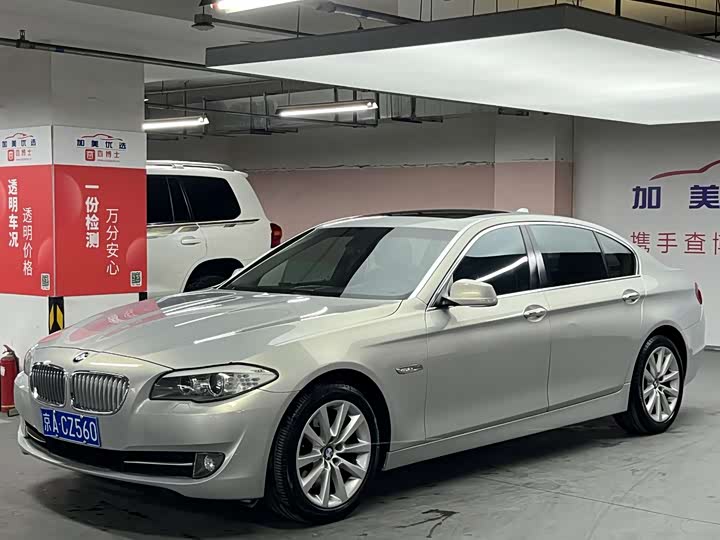BMW 5 Series, 2011 года фото 3