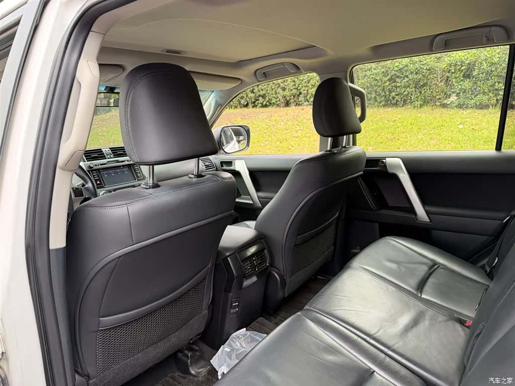 Toyota Prado, 2014 9