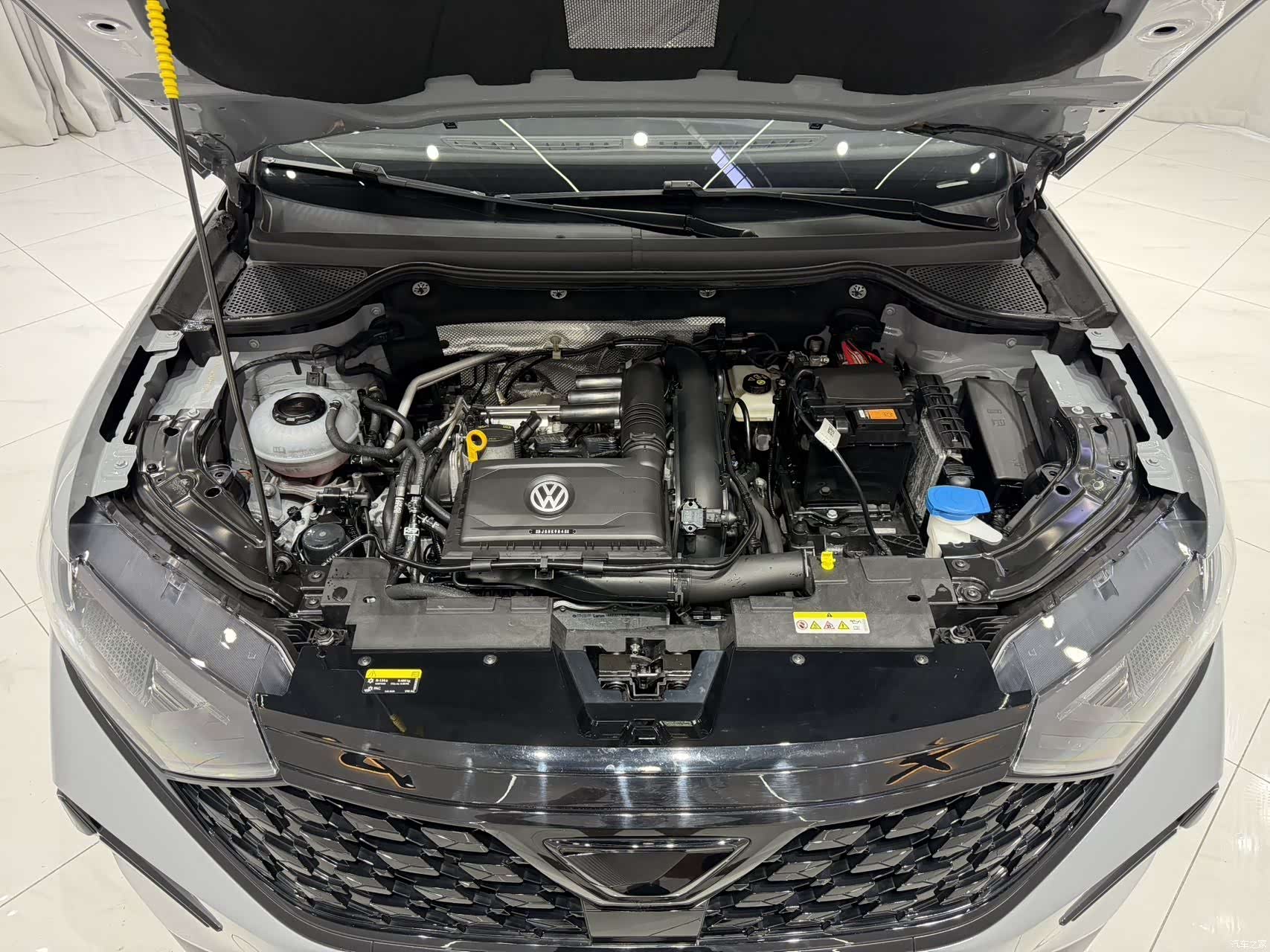 Volkswagen VS7, 2023 19