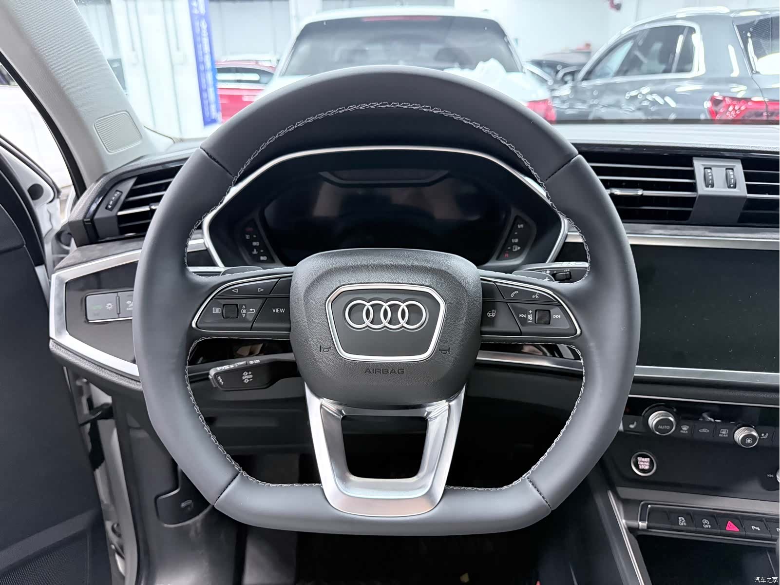 Audi Q3, 2022 14