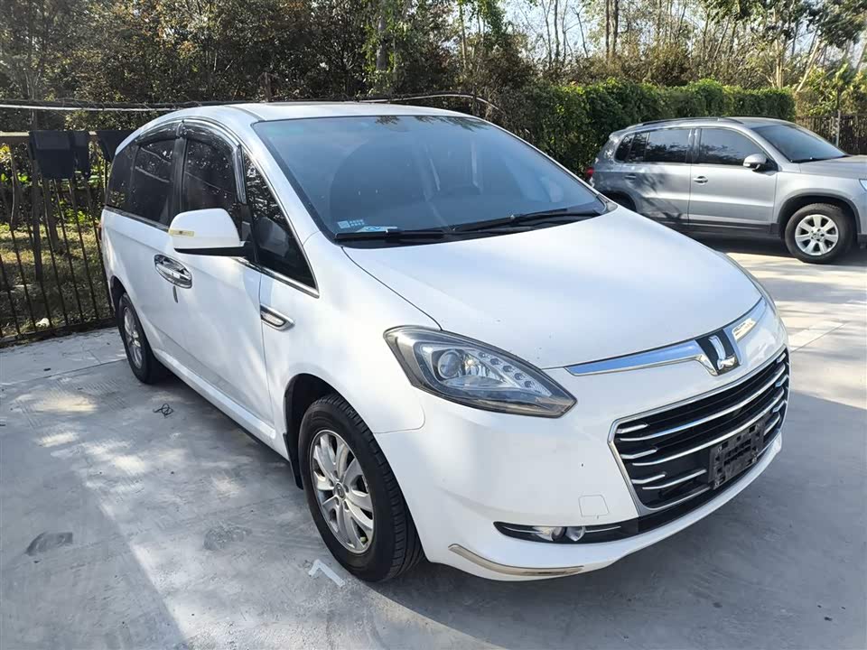Luxgen Large 7 MPV