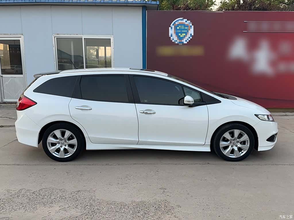 Honda Jade, 2016 10