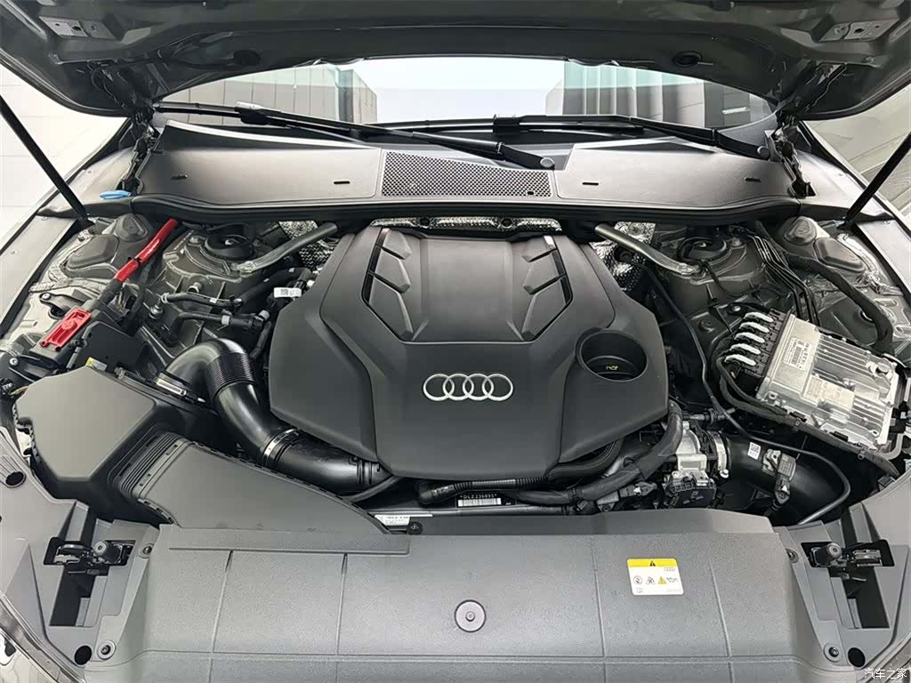Audi A7L, 2026 12