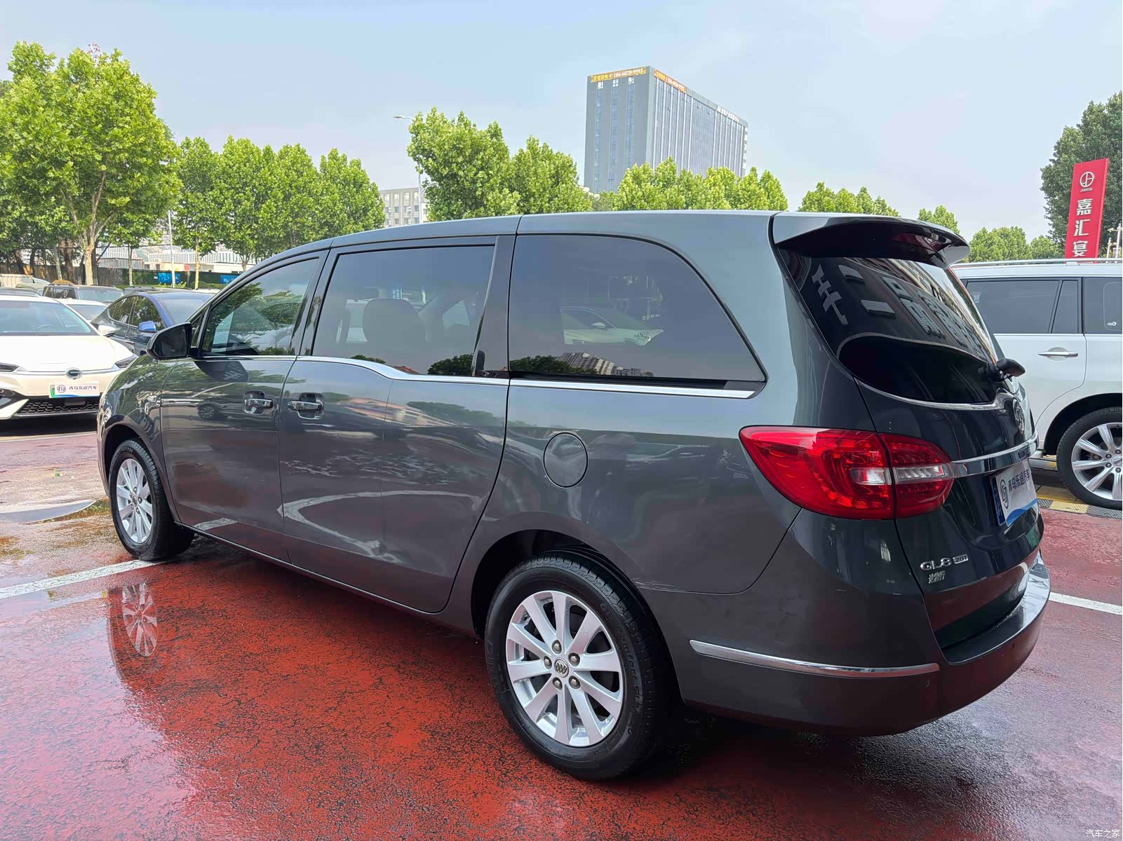 Buick GL8, 2020 4