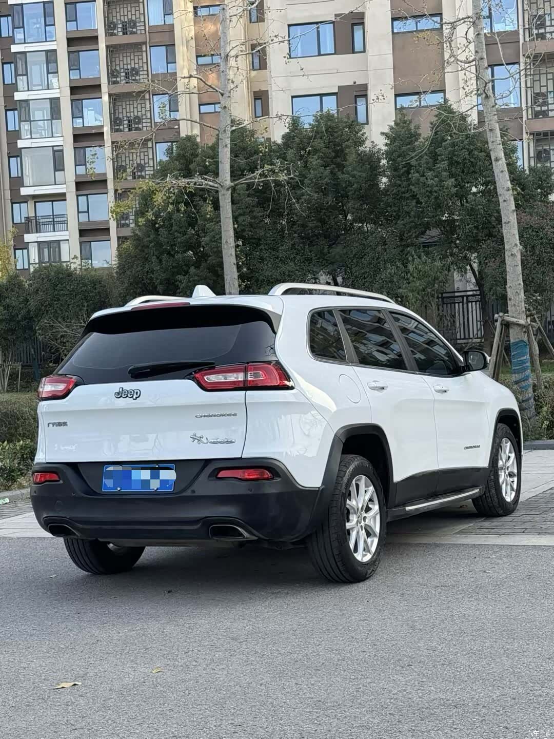 Jeep Cherokee, 2017 4