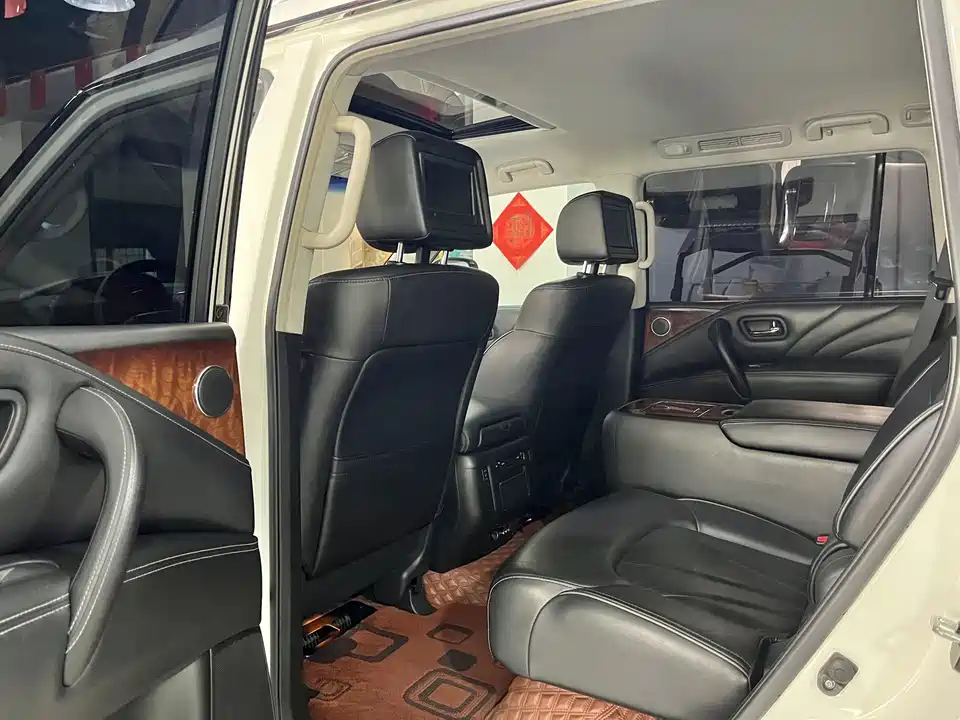Infiniti QX80