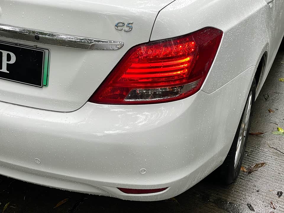 BYD e5 BYD e5