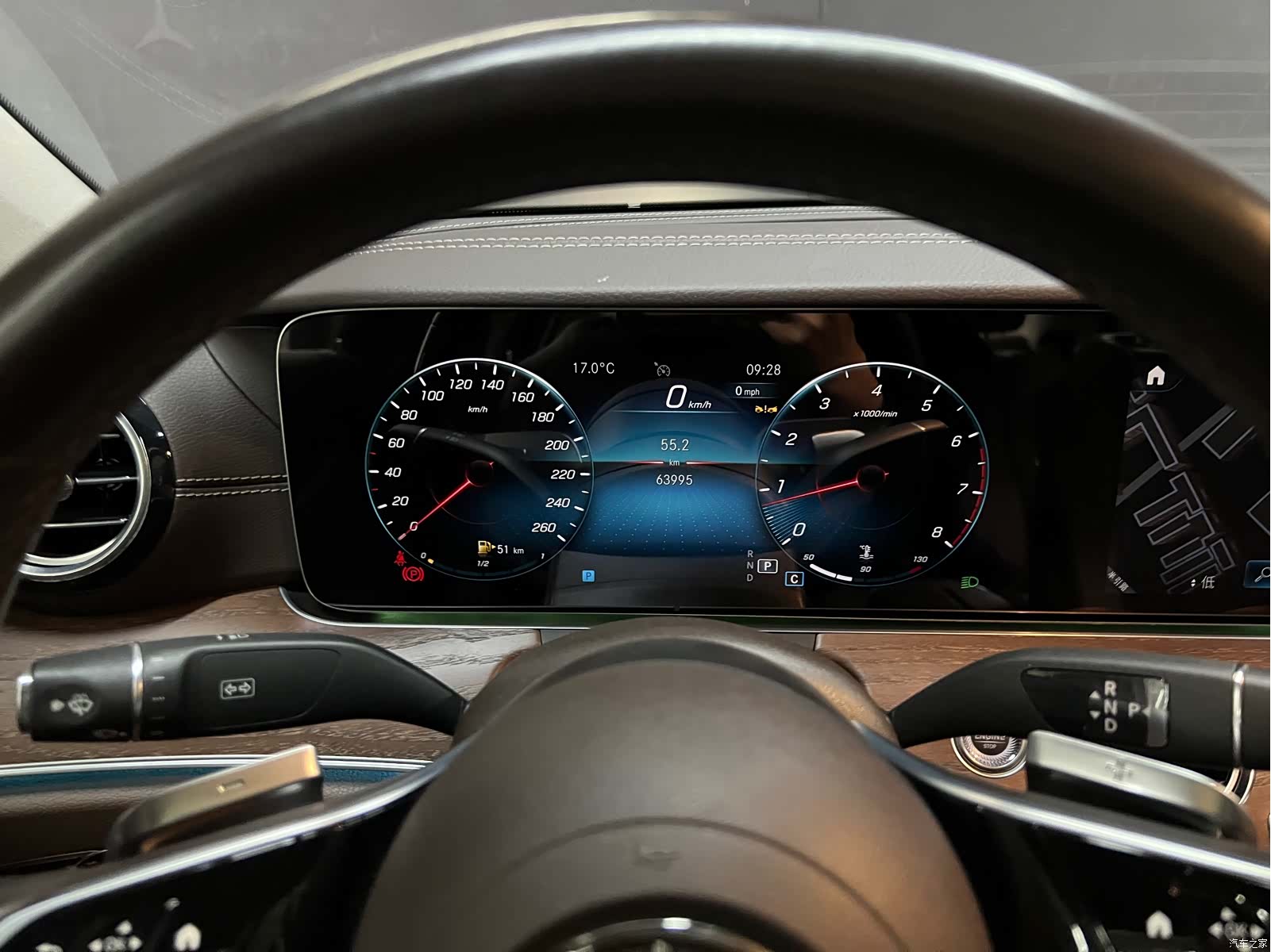 Mercedes-Benz E-Class, 2023 18