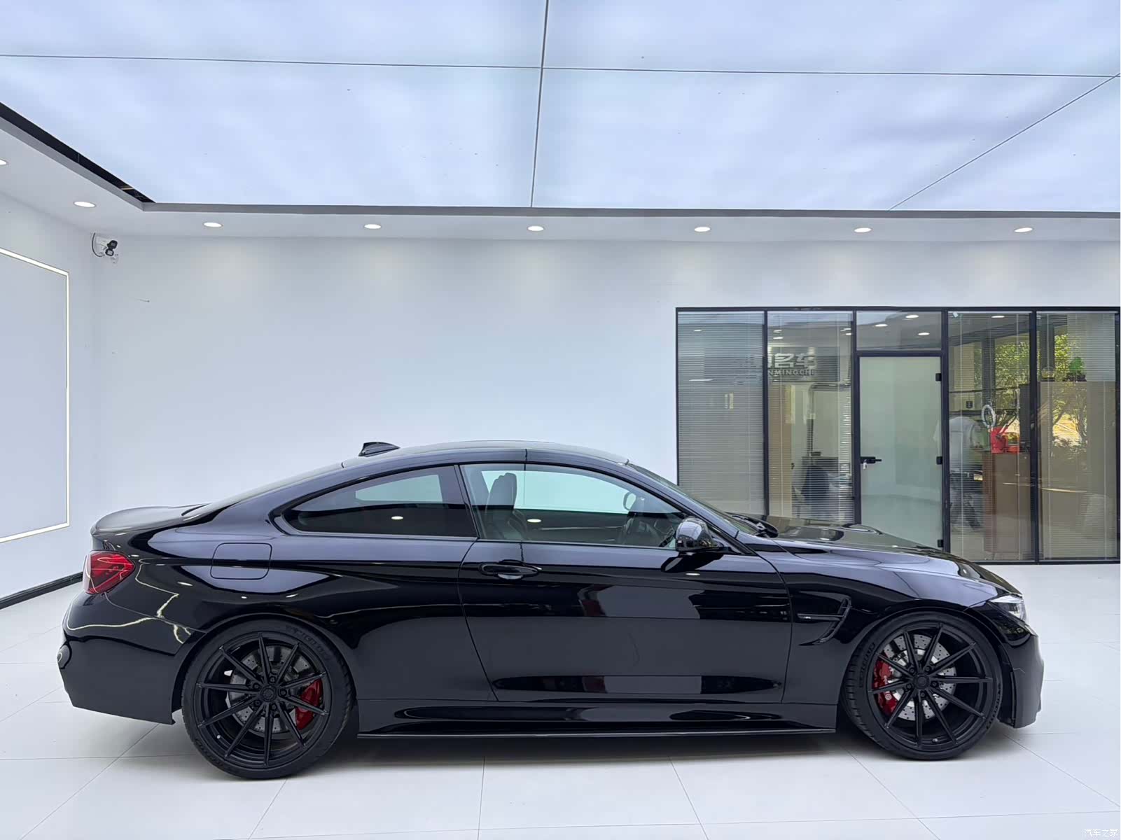 BMW M4, 2018 3