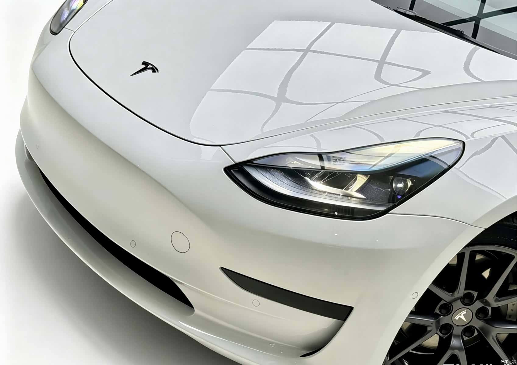 Tesla Model 3, 2023 все фото