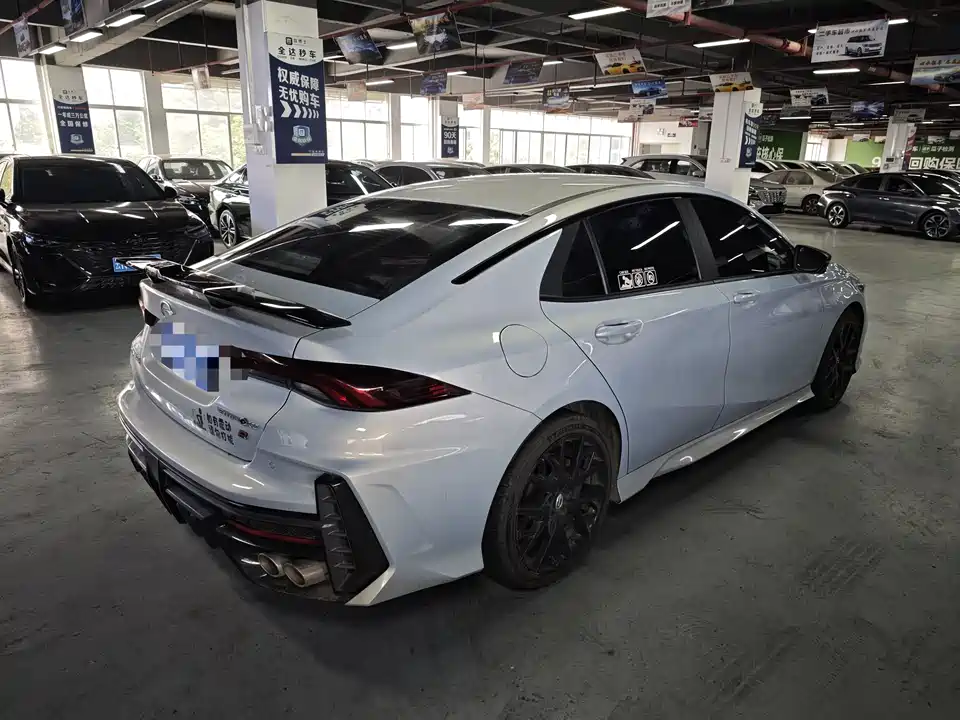 Trumpchi Shadow Leopard