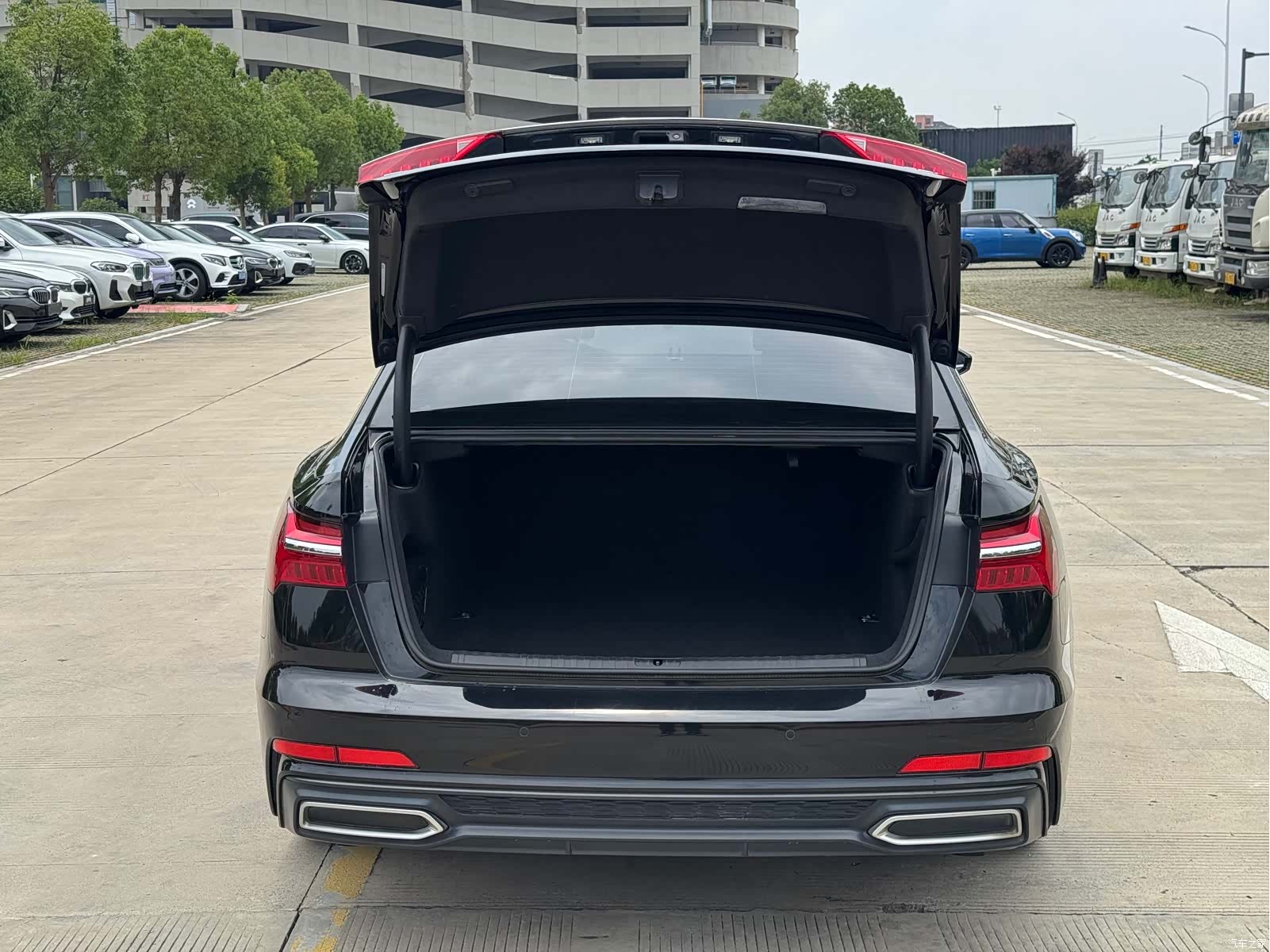 Audi A6L, 2019 9
