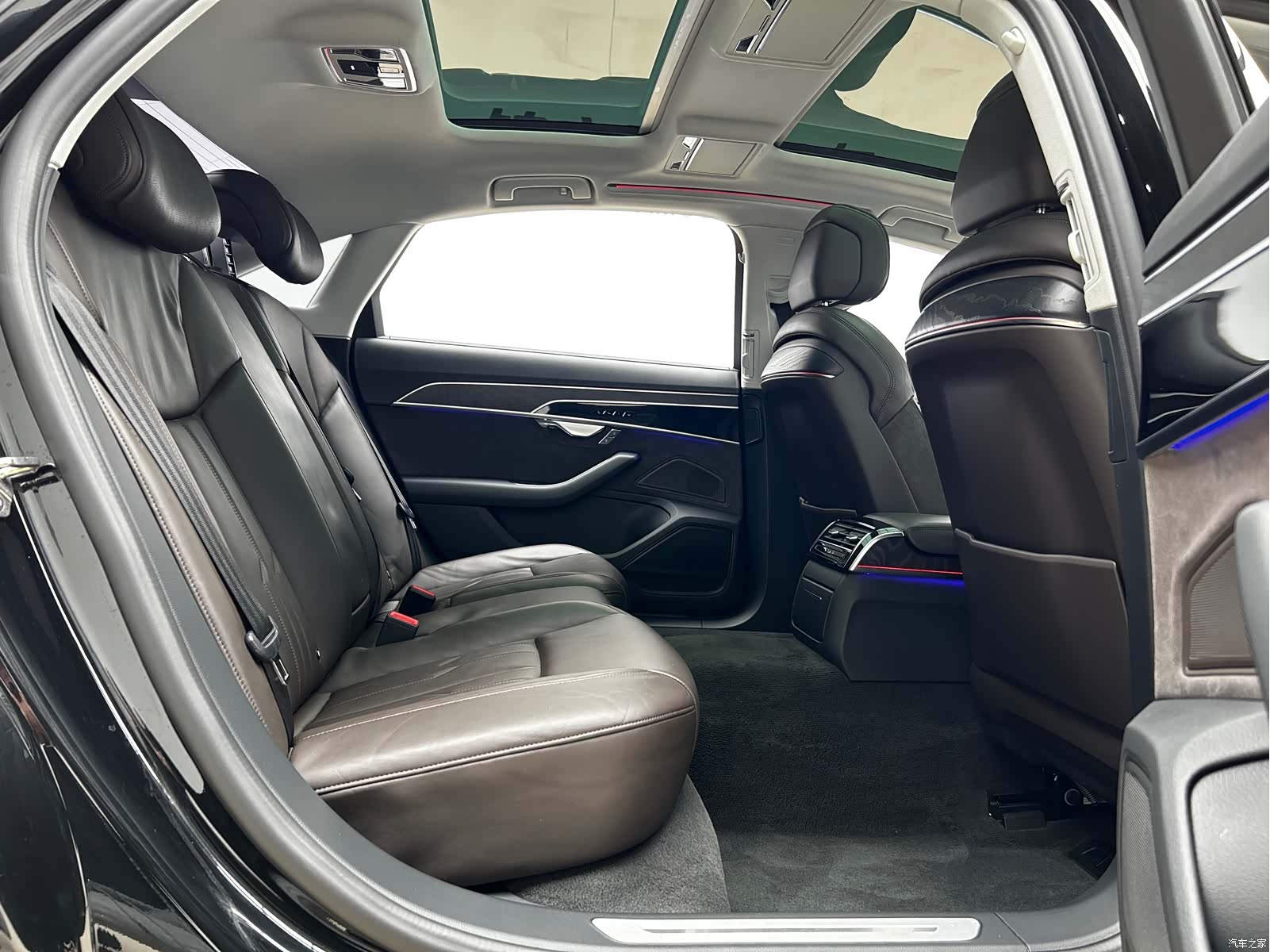Audi A8L, 2019 22