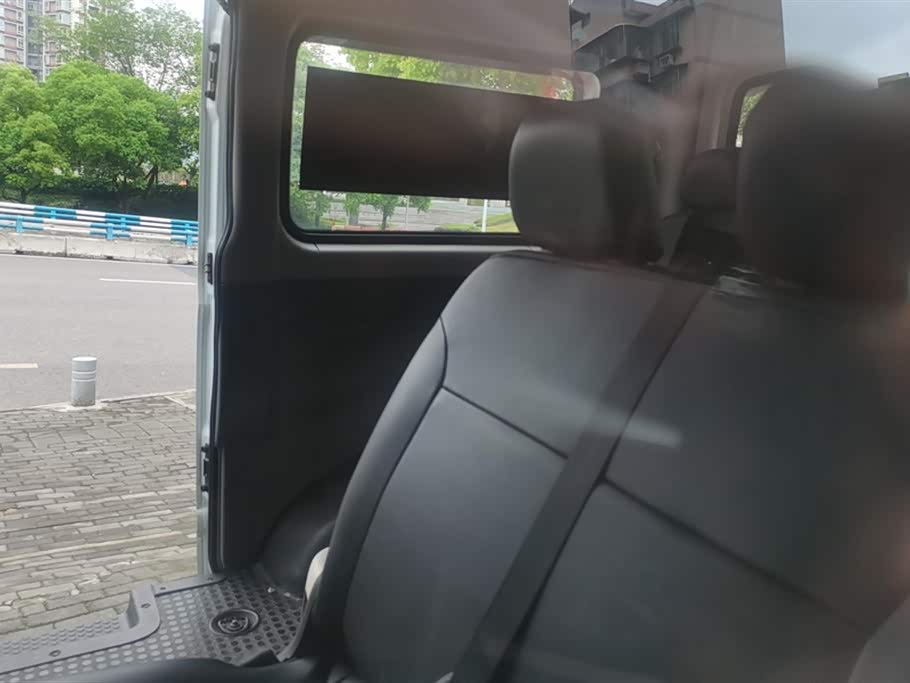 MAXUS Xintu V80