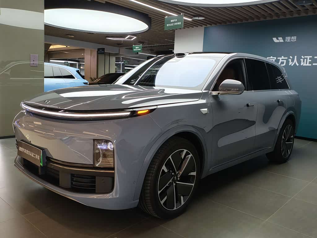Li Auto L8
