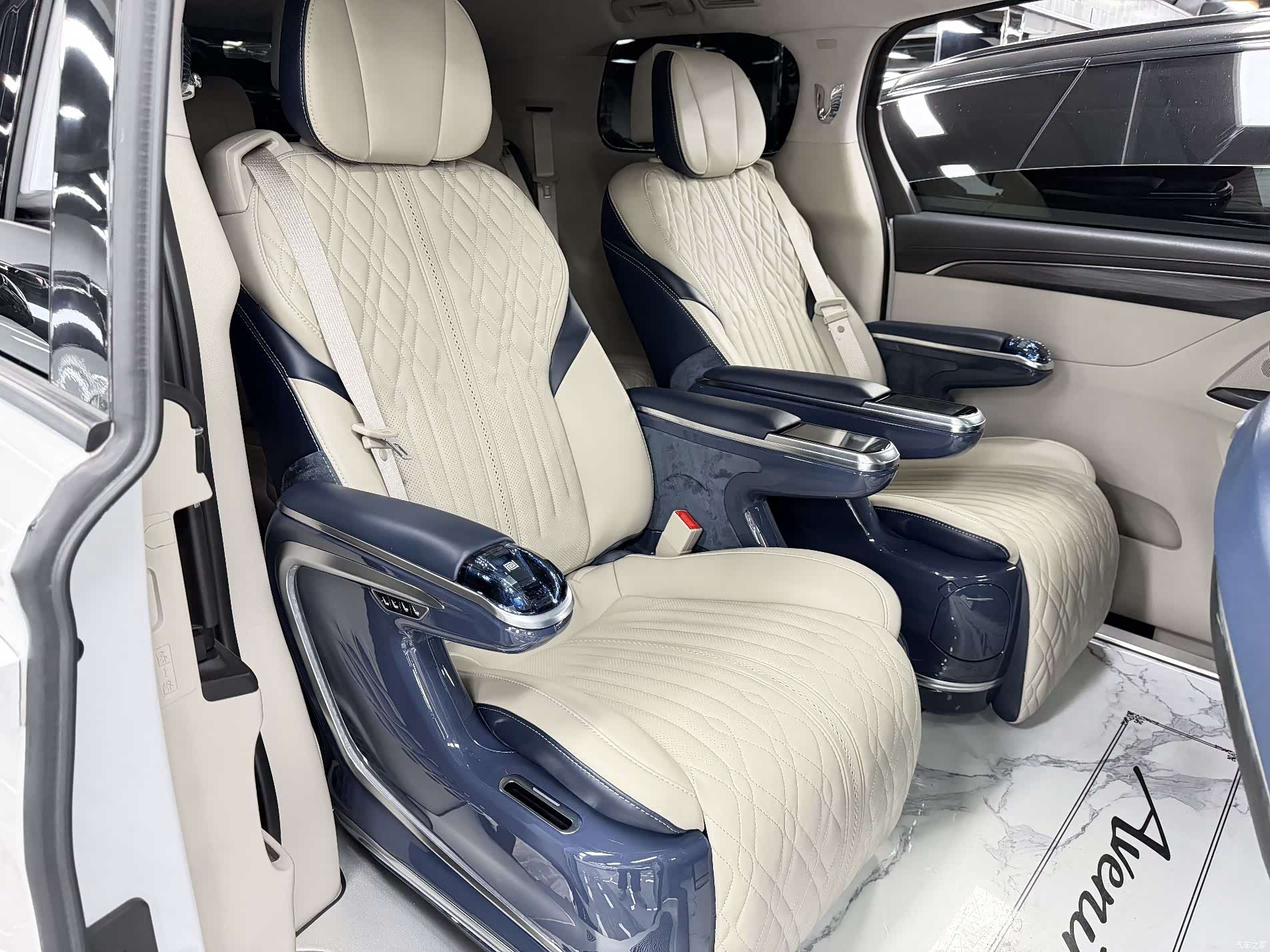 Buick GL8, 2023 13