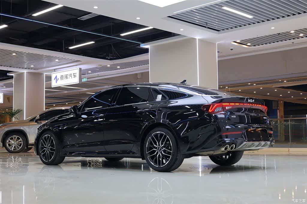 Kia K5, 2024 4