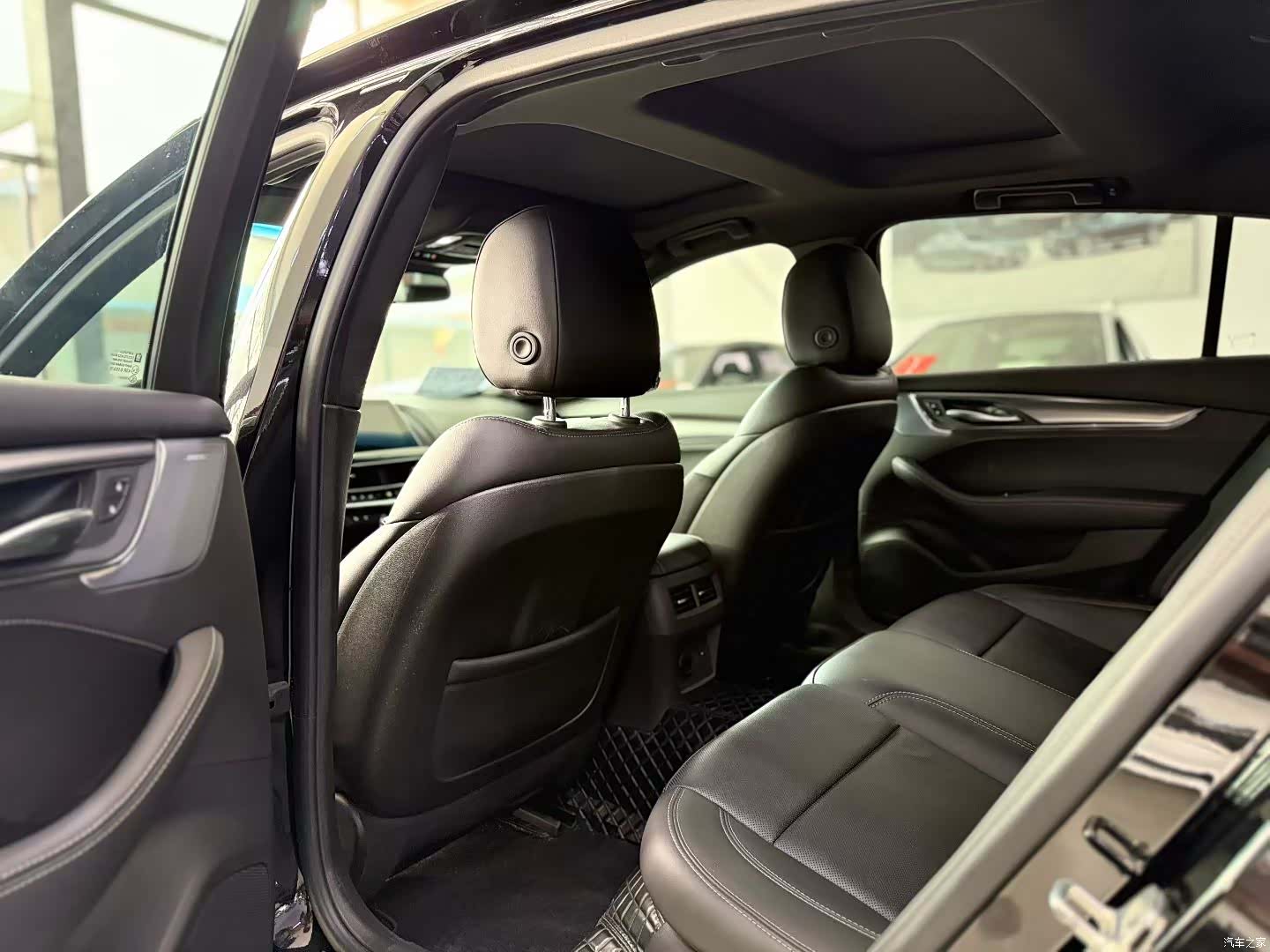 Cadillac CT5, 2023 6