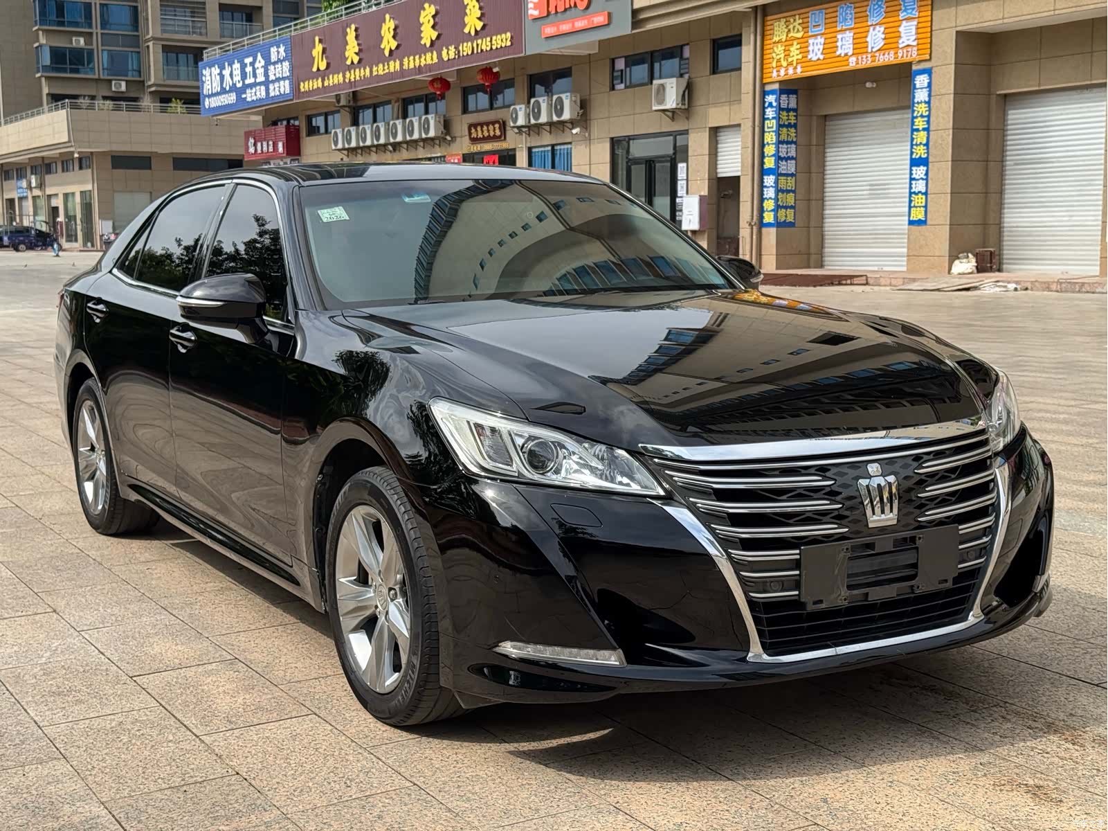 Toyota Crown, 2018 3