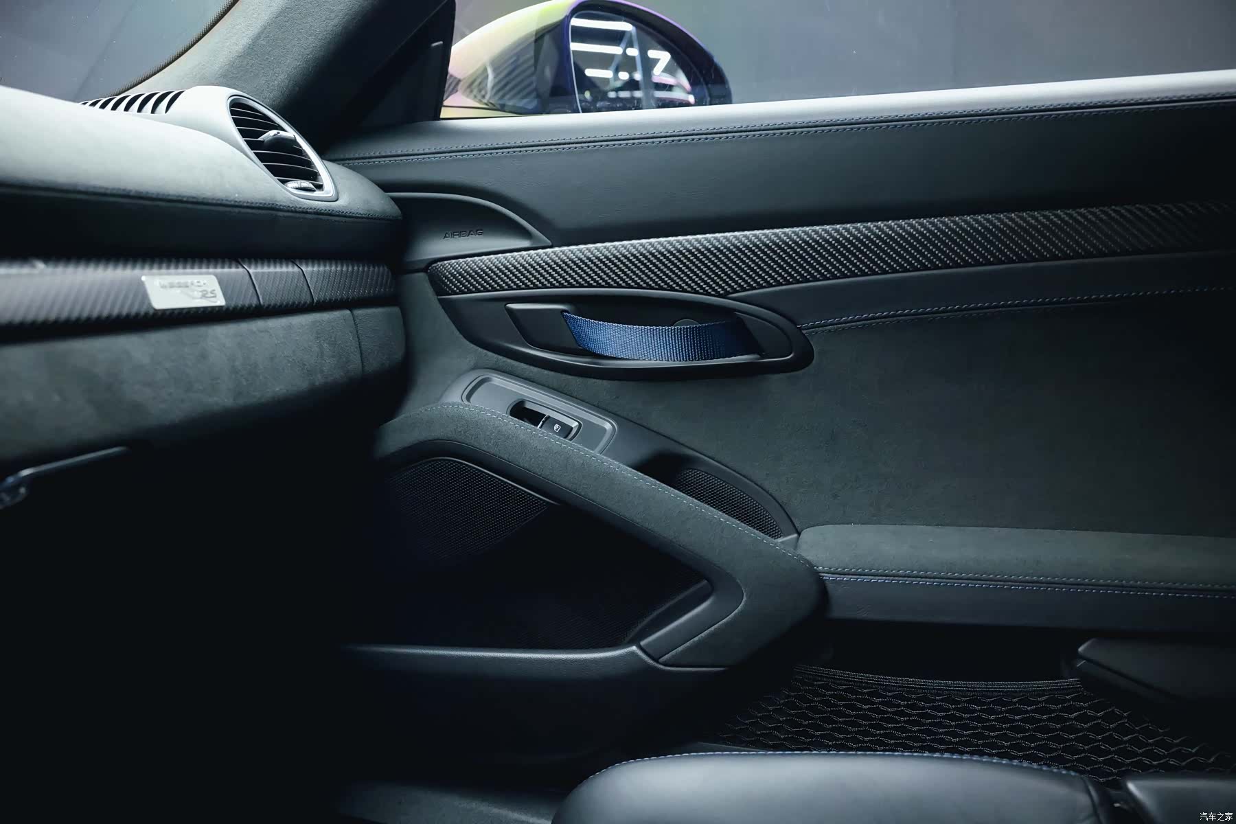 Porsche Cayman, 2023 21