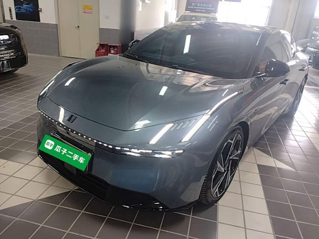 Lynk & Co Z10