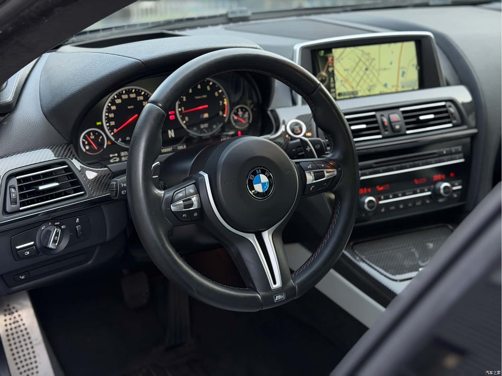 BMW M6, 2015 7
